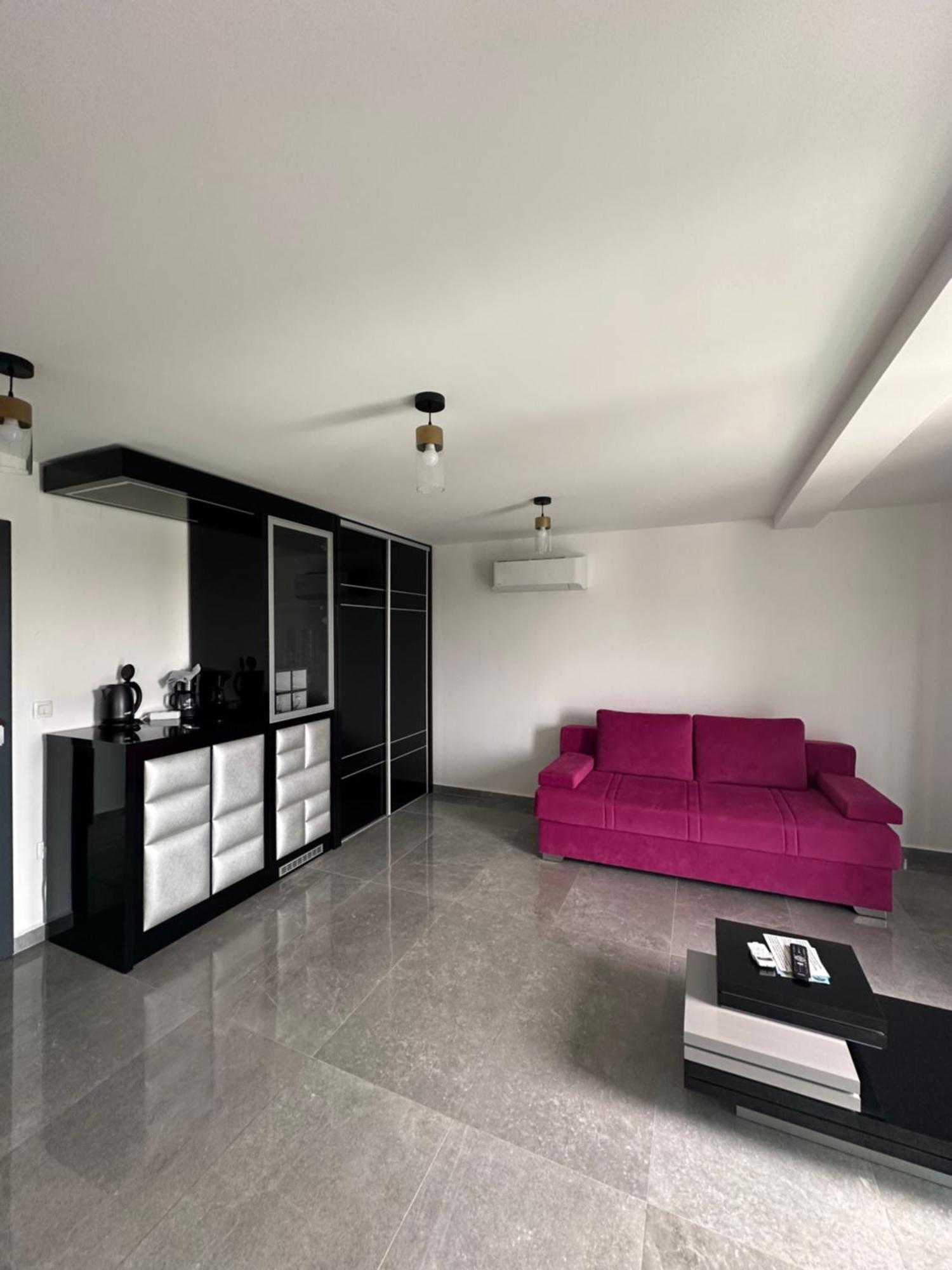 Boutique Residence Cosmopolis 1 บาร์บินเย ภายนอก รูปภาพ