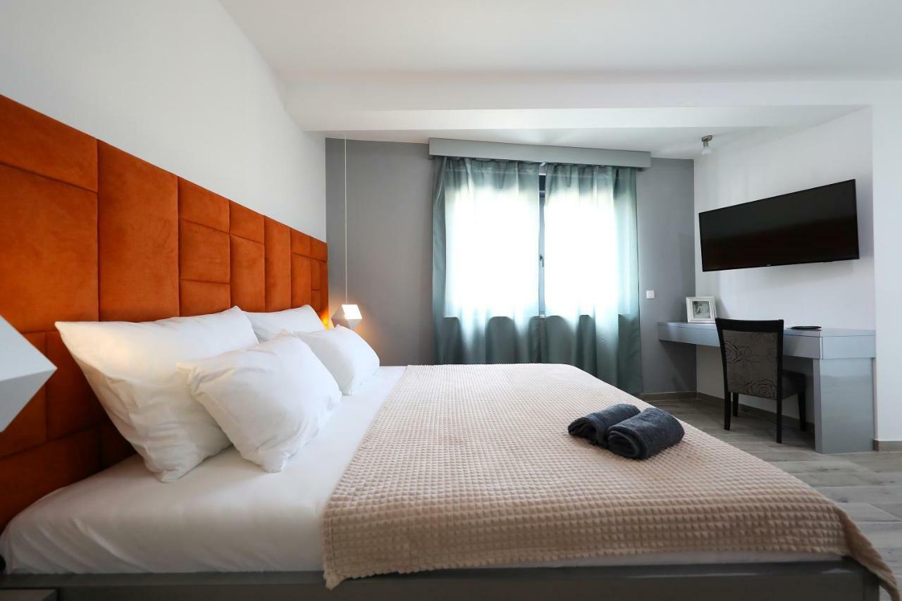 Boutique Residence Cosmopolis 1 บาร์บินเย ภายนอก รูปภาพ