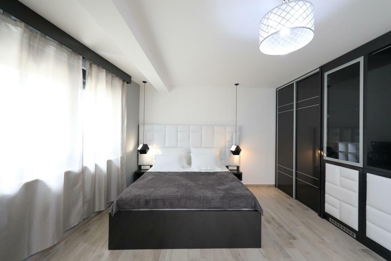 Boutique Residence Cosmopolis 1 บาร์บินเย ภายนอก รูปภาพ