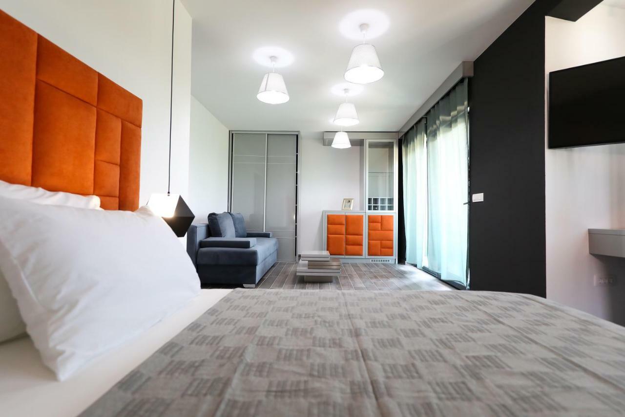 Boutique Residence Cosmopolis 1 บาร์บินเย ภายนอก รูปภาพ